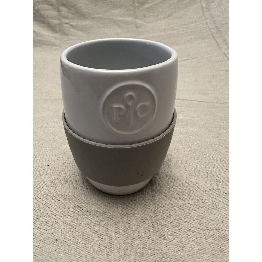 Pampered Chef Coffee/Soup Mug/Cup White with Gripper Great Condition